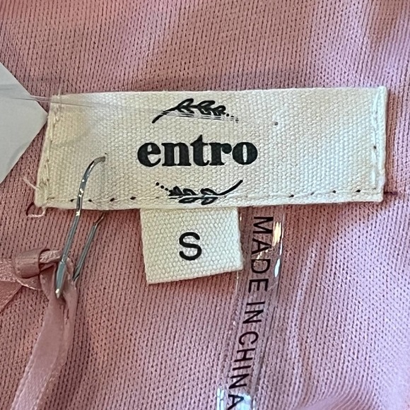 ENTRO FIXED SPAGHETTI STRAP V-NECK TWIST FRONT MAXI DRESS DARK SALMON SMALL NWT - Picture 11 of 15